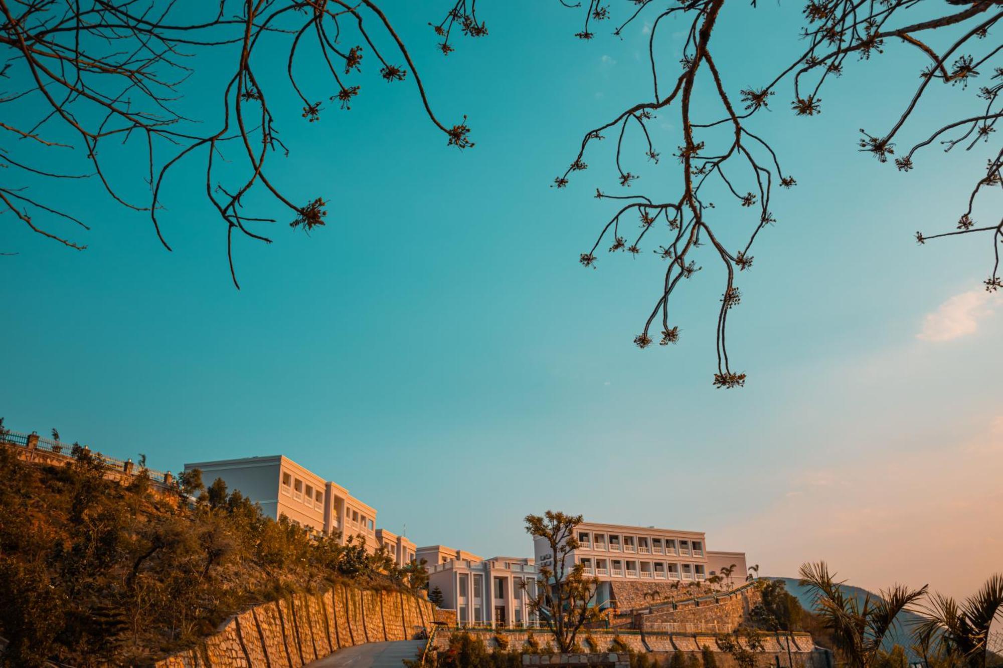 Tree Of Life Vantara Resort & Spa Udaipur Exterior photo