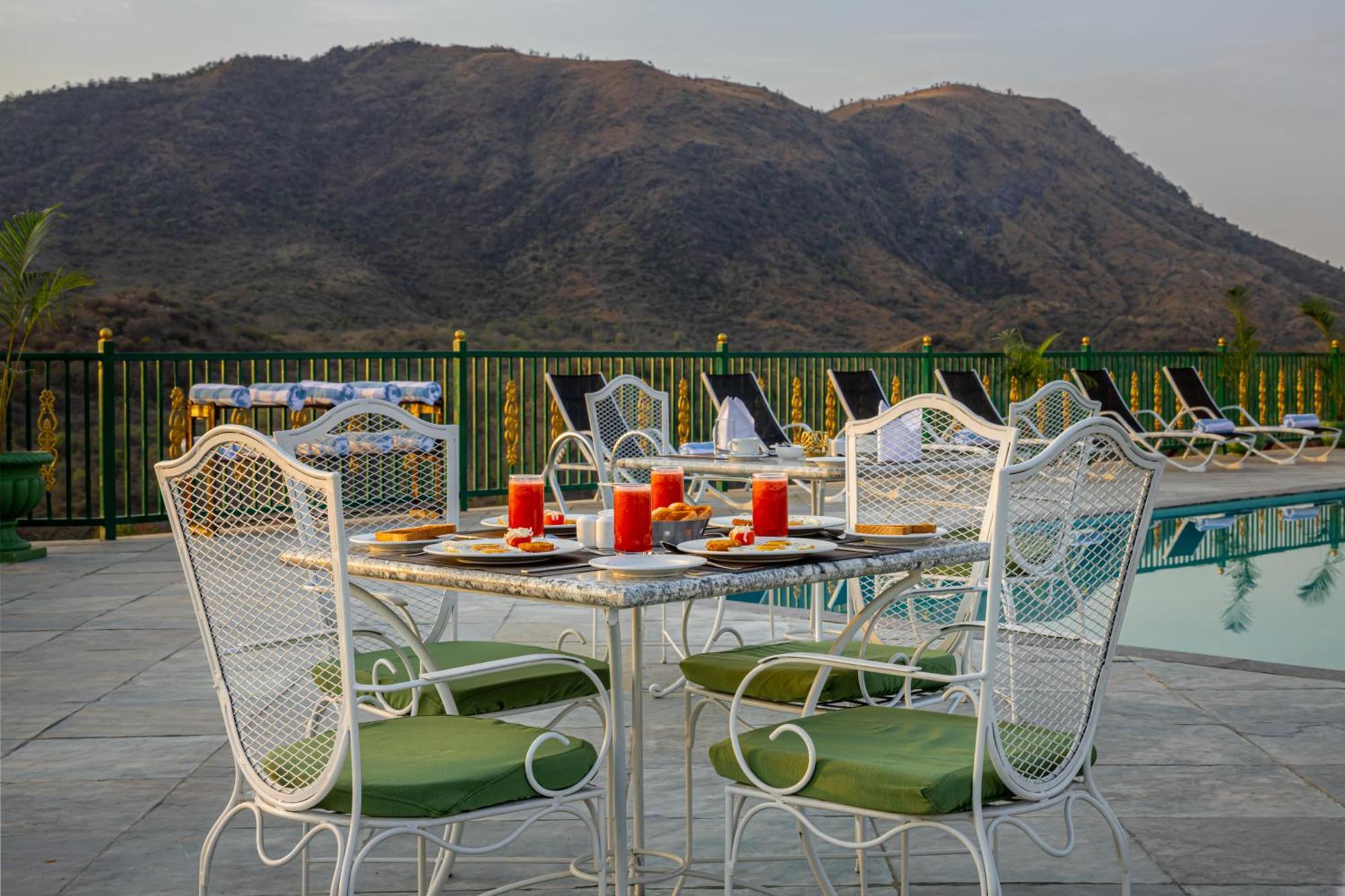 Tree Of Life Vantara Resort & Spa Udaipur Exterior photo